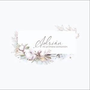 Altuza de comunión personalizada con flores suaves y elegante diseño para primera comunión.