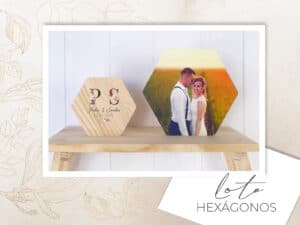1. Letras personalizadas en madera con foto para bodas y ocasión especial.