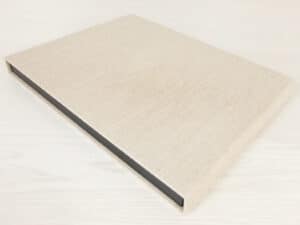Alto en beige para álbumes, protección y organización de fotos y recuerdos.