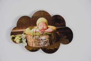 Recuerdo de bebé en álbum de fotos, diseño en forma de flor, ideal para álbumes infantiles y recuerdos especiales.