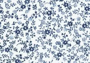 1. Tapiz de flores en tonos azules y blancas, ideal para decoraciones florales y textiles.