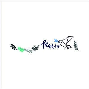 Alto: Álbum personalizado para bebé con diseño de origami y elementos naturales en colores suaves.