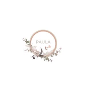 Árbol de hojas verdes y rosa con nombre personalizado Paula en estilo elegante.