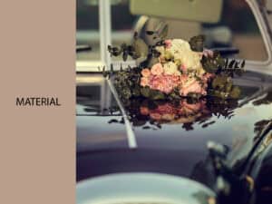 1. Flores de boda en tonos rosa y blanco, decoración elegante para eventos especiales.