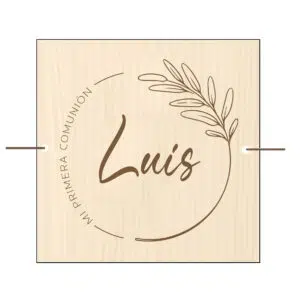 1. Álbum personalizado con diseño de hoja y nombre Luis para comunión.
